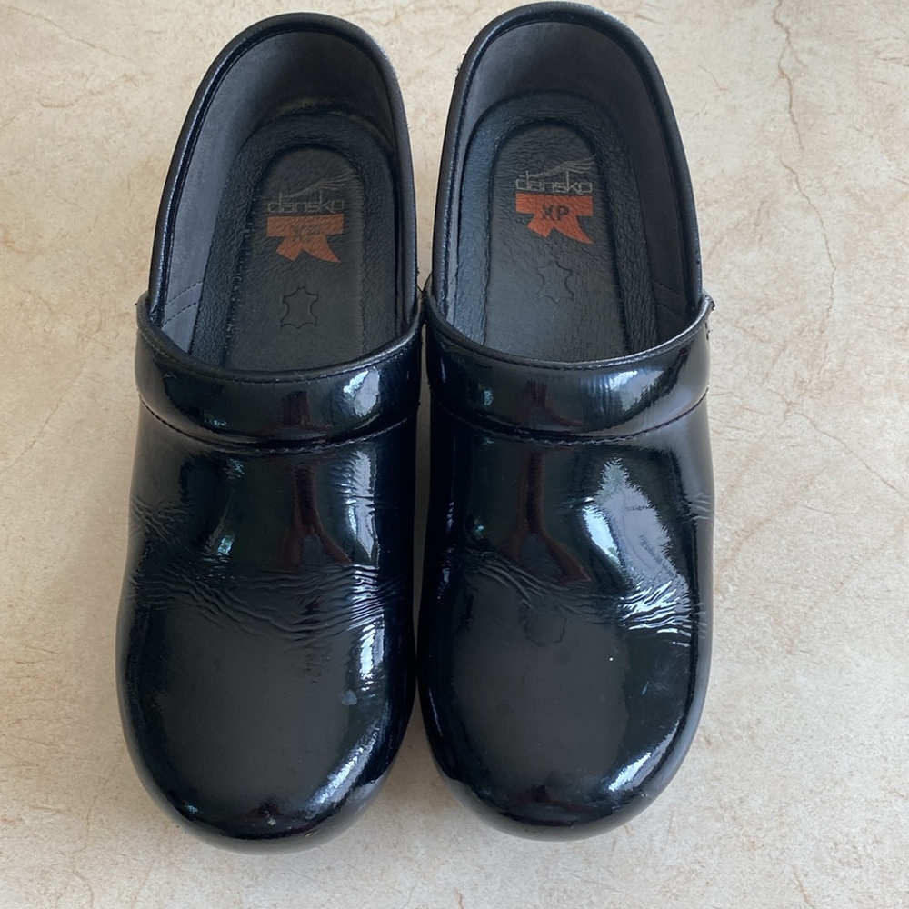Dansko XP Shinny Black